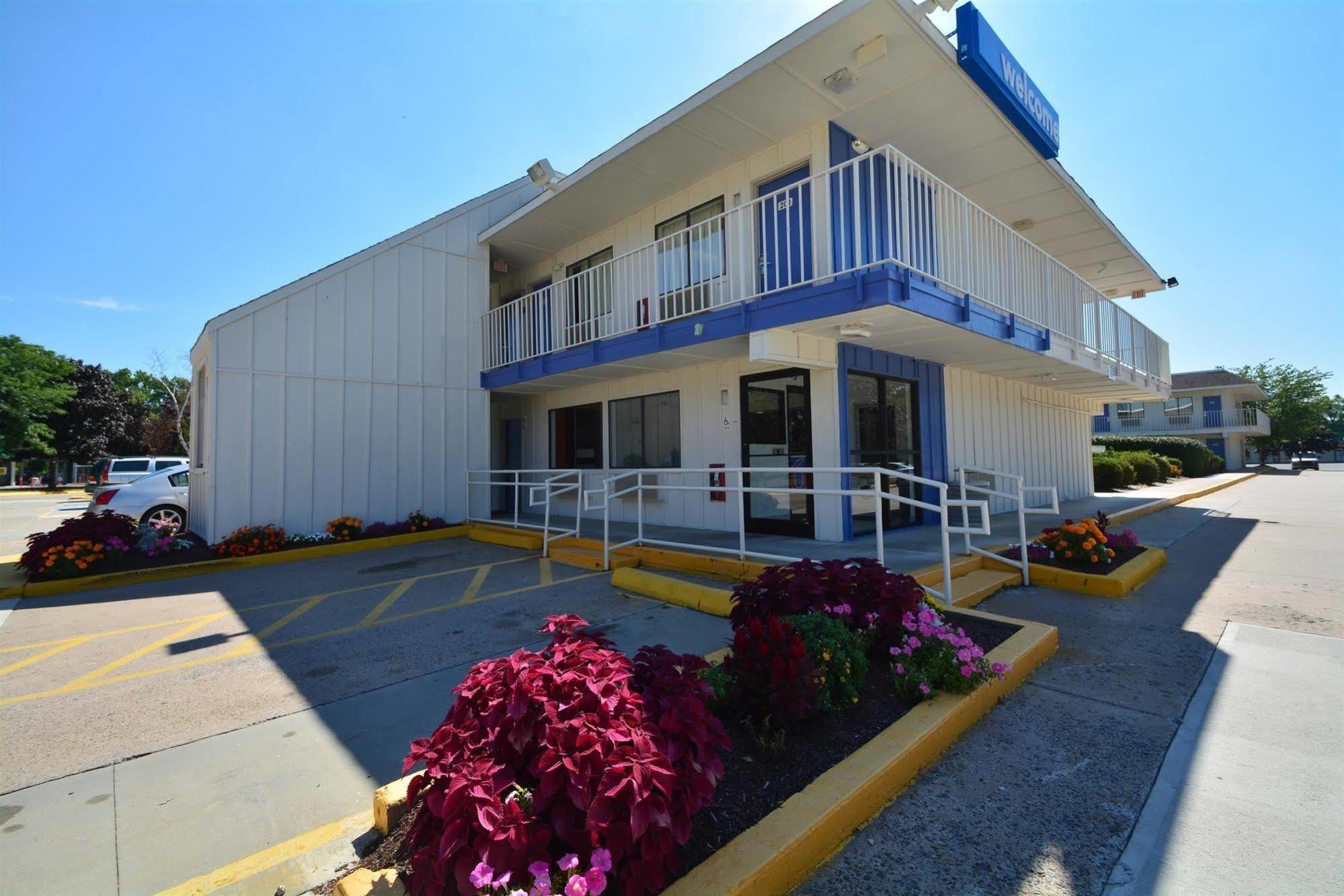 Motel 6-Windsor Locks, Ct - Hartford Luaran gambar