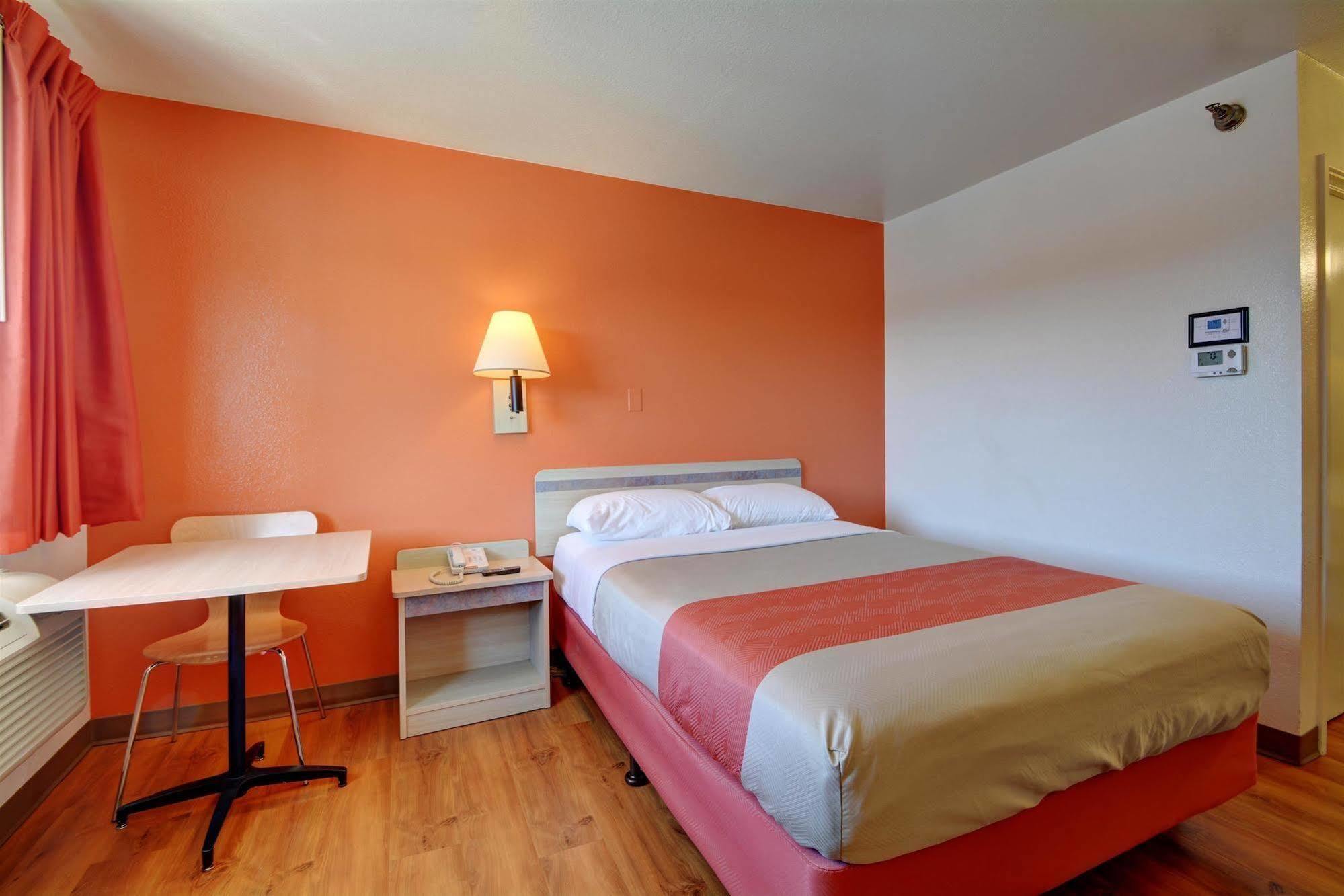 Motel 6-Windsor Locks, Ct - Hartford Luaran gambar